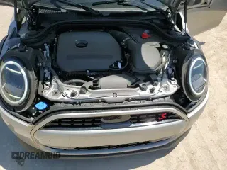 2025 MINI Hardtop Cooper S with VIN WMW23GD05S2W23993, listed as a Copart auction lot 69384805 with 3,252 mi miles and Salvage title. Bid and sale history available at DreamBid. Image 13.