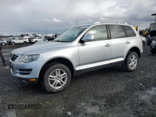 2009 Volkswagen Touareg VR6 z VIN WVGBE77L89D019254, wystawiony jako Copart lot #48583485 z przebiegiem 101 487 mil mil oraz Czysty tytuł • Clean title. Historia ofert i sprzedaży dostępna na DreamBid. Obrazek 1.