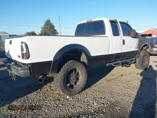 2004 Ford F-250 XL z VIN 1FTNX21P34EA16467, wystawiony jako IAAI lot #41419946 z przebiegiem Nie podano mil oraz . Historia ofert i sprzedaży dostępna na DreamBid. Obrazek 4.