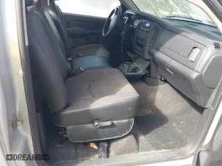 2005 Dodge Ram 1500 ST with VIN 1D7HA16K05J645642, listed as a IAAI auction lot 41338058 with 101,120 mi miles. Bid and sale history available at carsss.com. Image 5.