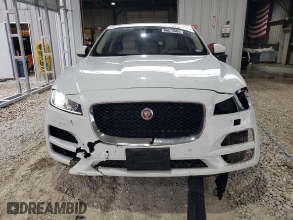 2020 Jaguar F-Pace 30t Prestige with VIN SADCK2GX0LA634806, listed as a Copart auction lot 80572664 with 66,625 mi miles and Salvage Title. Bid and sale history available at DreamBid. Image 5.