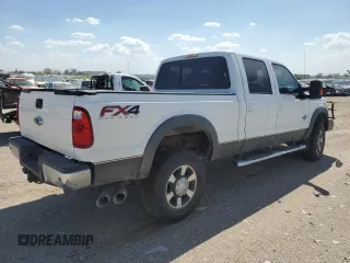 2015 Ford F-350 Platinum with VIN 1FT8W3BT6FEB30967, listed as a Copart auction lot 52880425 with 137,026 mi miles and Salvage Title. Bid and sale history available at DreamBid. Image 3.