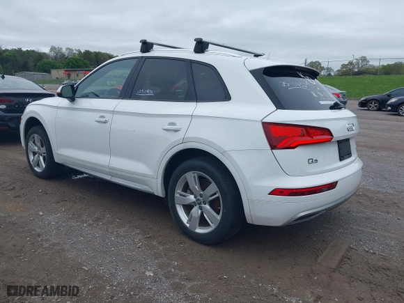 2018 Audi Q5 Premium with VIN WA1ANAFY8J2024488, listed as a IAAI auction lot 41966257 with 110,349 mi miles. Bid and sale history available at carsss.com. Image 3.