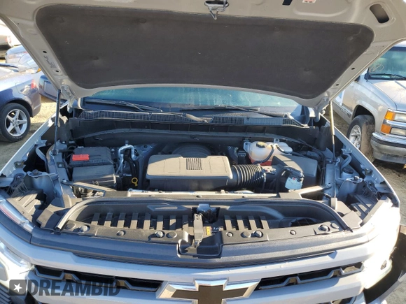 2024 Chevrolet Silverado 1500 RST with VIN 2GCUDEED7R1165236, listed as a Copart auction lot 50582385 with 7,333 mi miles and Salvage Title. Bid and sale history available at DreamBid. Image 12.