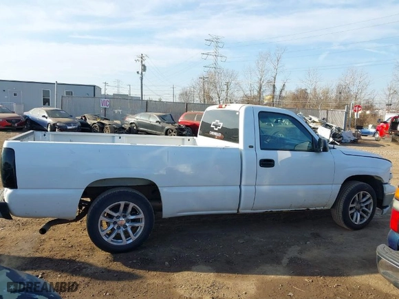 2002 Chevrolet Silverado 1500 with VIN 1GCEC14W62Z161730, listed as a IAAI auction lot 41790163 with 206,957 mi miles. Bid and sale history available at carsss.com. Image 13.
