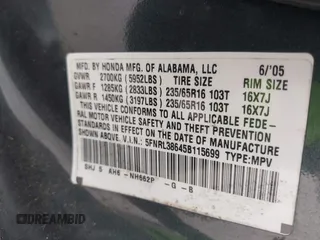 2005 Honda Odyssey EX-L z VIN 5FNRL38645B115699, wystawiony jako IAAI lot #42212481 z przebiegiem 236 420 mil mil oraz . Historia ofert i sprzedaży dostępna na DreamBid. Obrazek 9.
