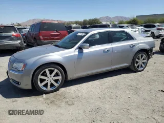 2013 Chrysler 300 z VIN 2C3CCAAG0DH707465, wystawiony jako Copart lot #51667255 z przebiegiem 145 984 mil mil oraz Szkoda całkowita • Salvage title. Historia ofert i sprzedaży dostępna na DreamBid. Obrazek 1.