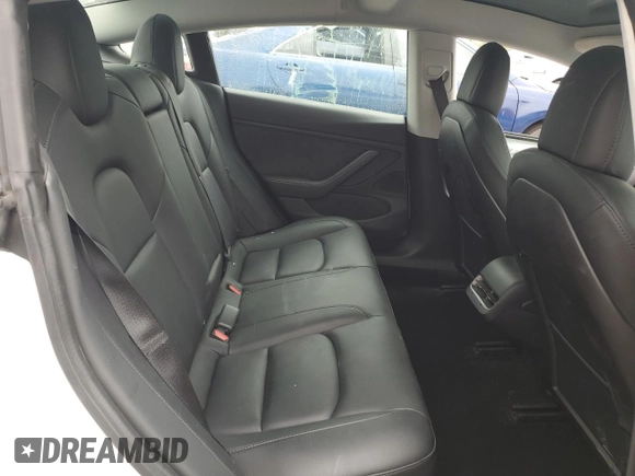 2020 Tesla Model 3 Long Range z VIN 5YJ3E1EB3LF667522, wystawiony jako Copart lot #57421145 z przebiegiem 77 821 mil mil oraz Szkoda całkowita • Salvage title. Historia ofert i sprzedaży dostępna na DreamBid. Obrazek 10.