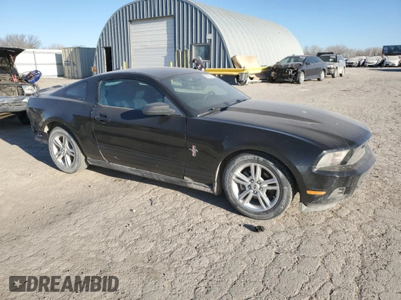 2010 Ford Mustang V6 с VIN 1ZVBP8AN1A5134532, выставлен на аукционе Copart как лот 48595635 с пробегом 96 820 миль миль и Списание • Salvage title. История ставок и продаж доступна на DreamBid. Изображение 4.