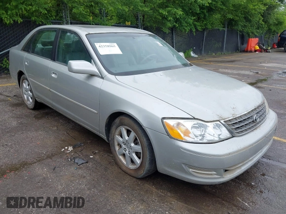 2003 Toyota Avalon XL z VIN 4T1BF28B13U293991, wystawiony jako IAAI lot #42358965 z przebiegiem 142 424 mil mil oraz . Historia ofert i sprzedaży dostępna na DreamBid. Obrazek 1.