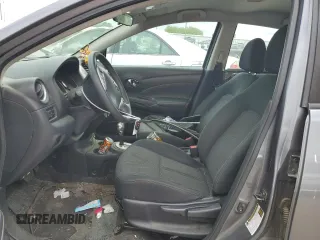 2019 Nissan Versa SV z VIN 3N1CN7AP7KL872090, wystawiony jako Copart lot #53095795 z przebiegiem 88 987 mil mil oraz Szkoda całkowita • Salvage title. Historia ofert i sprzedaży dostępna na DreamBid. Obrazek 7.