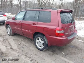 2007 Toyota Highlander w/3rd Row with VIN JTEEP21AX70204993, listed as a IAAI auction lot 41692390 with 216,219 mi miles. Bid and sale history available at carsss.com. Image 3.
