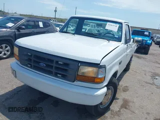 1996 Ford F-250 with VIN 2FTHF25G7TCA38325, listed as a IAAI auction lot 42463748 with Not provided miles and . Bid and sale history available at DreamBid. Image 2.
