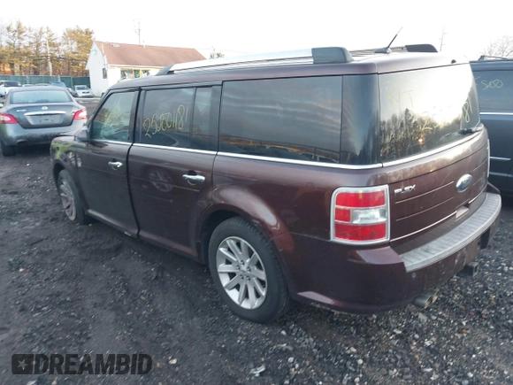 2009 Ford Flex SEL with VIN 2FMEK62C29BA58192, listed as a IAAI auction lot 41495176 with 999,999 mi miles. Bid and sale history available at carsss.com. Image 3.