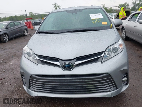 2019 Toyota Sienna XLE Auto Access Seat z VIN 5TDYZ3DC2KS018742, wystawiony jako IAAI lot #42288335 z przebiegiem 101 741 mil mil oraz . Historia ofert i sprzedaży dostępna na DreamBid. Obrazek 12.