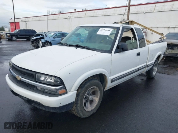 2001 Chevrolet S-10 LS with VIN 1GCCS19511K146361, listed as a IAAI auction lot 41170185 with 103,937 mi miles and . Bid and sale history available at DreamBid. Image 17.