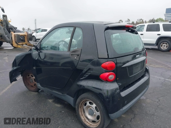 2012 Smart fortwo Pure z VIN WMEEJ3BA9CK521416, wystawiony jako IAAI lot #41847989 z przebiegiem Nie podano mil oraz . Historia ofert i sprzedaży dostępna na DreamBid. Obrazek 3.