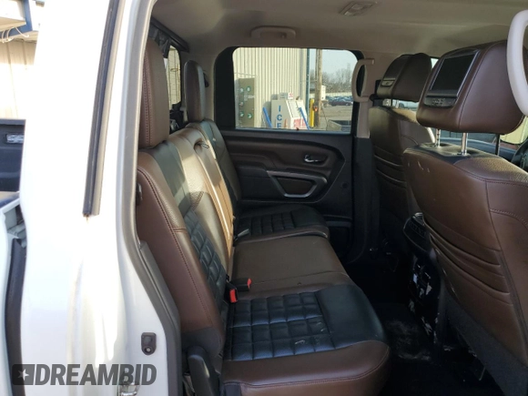 2017 Nissan Titan SV z VIN 1N6AA1E53HN537209, wystawiony jako Copart lot #82431934 z przebiegiem 119 148 mil mil oraz Szkoda całkowita • Salvage title. Historia ofert i sprzedaży dostępna na DreamBid. Obrazek 10.