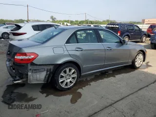 2013 Mercedes-Benz E 350 Luxury with VIN WDDHF8JB1DA685406, listed as a Copart auction lot 60195845 with 126,140 mi miles and Salvage title. Bid and sale history available at DreamBid. Image 3.
