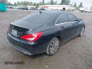 2018 Mercedes-Benz CLA 250 z VIN WDDSJ4EB0JN657205, wystawiony jako IAAI lot #42304072 z przebiegiem 64 498 mil mil oraz . Historia ofert i sprzedaży dostępna na DreamBid. Obrazek 4.