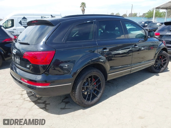 2011 Audi Q7 3.0L TDI Premium Plus with VIN WA1LMAFE0BD010544, listed as a IAAI auction lot 42017211 with 121,644 mi miles. Bid and sale history available at carsss.com. Image 4.