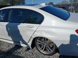 2017 BMW 7 Series 750i with VIN WBA7F0C34HGM21738, listed as a IAAI auction lot 41772933 with 62,923 mi miles and . Bid and sale history available at carsss.com. Image 6.