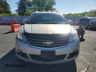 2016 Chevrolet Traverse LT z VIN 1GNKVGKD2GJ231139, wystawiony jako Copart lot #56097345 z przebiegiem 111 712 mil mil oraz Szkoda całkowita • Salvage title. Historia ofert i sprzedaży dostępna na DreamBid. Obrazek 5.