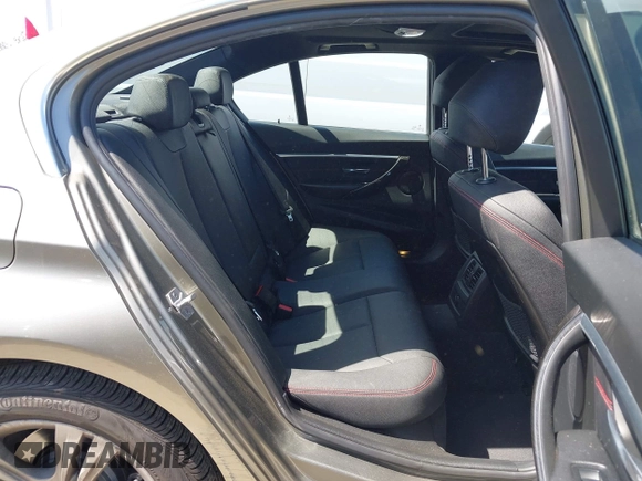 2018 BMW 3 Series 330i with VIN WBA8B9G58JNU98341, listed as a IAAI auction lot 41909777 with 85,396 mi miles and . Bid and sale history available at DreamBid. Image 8.