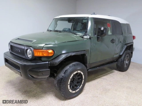 2014 Toyota FJ Cruiser with VIN JTEBU4BF7EK186066, listed as a Copart auction lot 44390845 with 88,297 mi miles and Salvage Title. Bid and sale history available at carsss.com. Image 2.