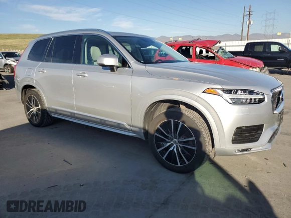 2020 Volvo XC90 Momentum with VIN YV4102PK5L1563600, listed as a Copart auction lot 52602275 with 50,305 mi miles and Salvage Title. Bid and sale history available at carsss.com. Image 4.