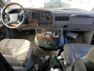 2000 Chevrolet Express Cargo Van w/YF7 with VIN 1GBFG15RXY1264551, listed as a Copart auction lot 88008385 with 206,407 mi miles and Salvage Title. Bid and sale history available at carsss.com. Image 8.