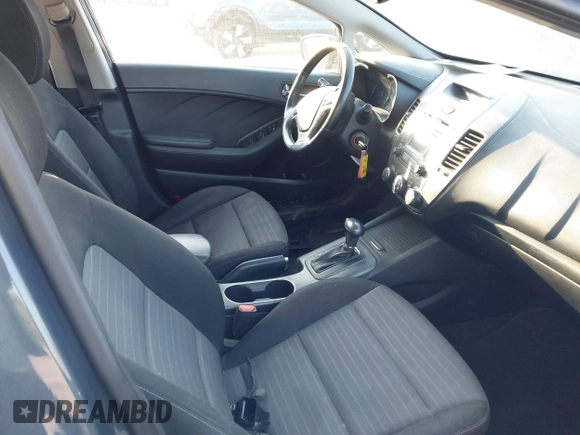 2016 Kia Forte EX z VIN KNAFX5A86G5527820, wystawiony jako IAAI lot #42148974 z przebiegiem 73 103 mil mil oraz . Historia ofert i sprzedaży dostępna na DreamBid. Obrazek 5.