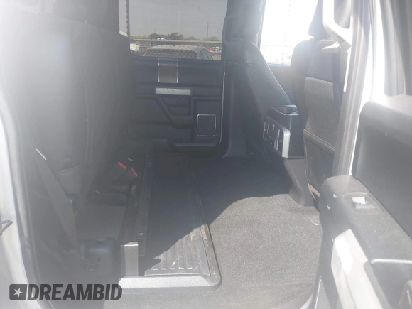 2019 Ford F-250 XL z VIN 1FT7W2B66KEC54893, wystawiony jako IAAI lot #41887418 z przebiegiem 151 950 mil mil oraz . Historia ofert i sprzedaży dostępna na DreamBid. Obrazek 8.