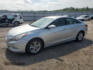 2013 Hyundai Sonata GLS with VIN 5NPEB4AC6DH737664, listed as a Copart auction lot 55560495 with 207,049 mi miles and Clean Title. Bid and sale history available at carsss.com. Image 1.