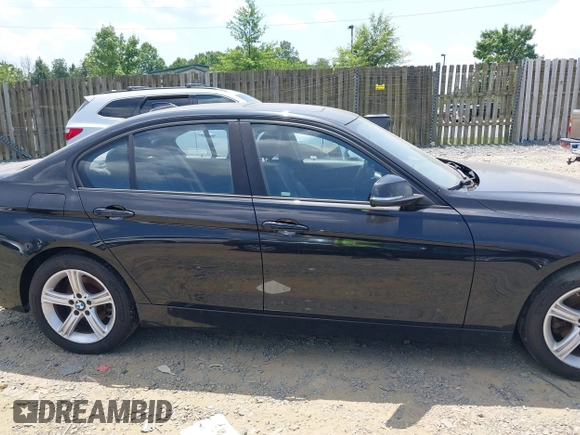 2014 BMW 3 Series 328i xDrive с VIN WBA3B5G58ENS07846, выставлен на аукционе IAAI как лот 42594298 с пробегом 172 617 миль миль и . История ставок и продаж доступна на DreamBid. Изображение 13.