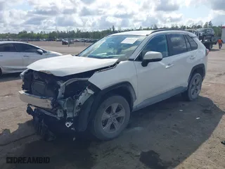 2022 Toyota RAV4 XLE with VIN 2T3P1RFV9NW266137, listed as a IAAI auction lot 41500892 with 15,454 mi miles. Bid and sale history available at carsss.com. Image 17.