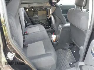 2011 Jeep Patriot Latitude z VIN 1J4NF1GB7BD164840, wystawiony jako IAAI lot #42355737 z przebiegiem 128 335 mil mil oraz . Historia ofert i sprzedaży dostępna na DreamBid. Obrazek 8.