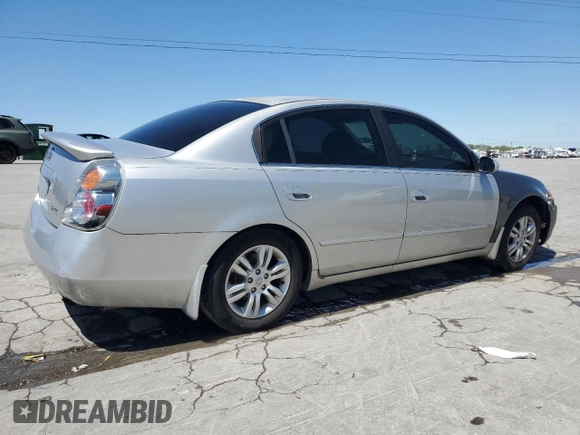 2004 Nissan Altima S with VIN 1N4AL11D04C140711, listed as a Copart auction lot 52951705 with 259,417 mi miles and Salvage Title. Bid and sale history available at carsss.com. Image 3.