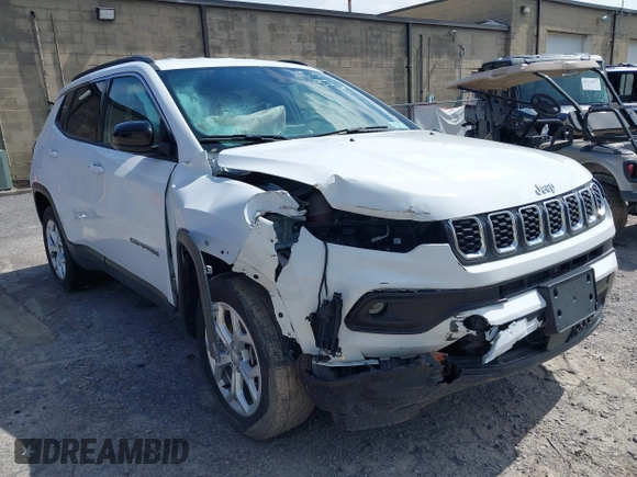 2024 Jeep Compass Latitude with VIN 3C4NJDBN5RT109413, listed as a IAAI auction lot 41987069 with 19,118 mi miles and . Bid and sale history available at DreamBid. Image 6.