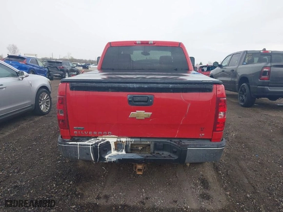 2010 Chevrolet Silverado 1500 LT with VIN 3GCRKSE38AG208706, listed as a IAAI auction lot 42081553 with 179,371 mi miles. Bid and sale history available at carsss.com. Image 16.