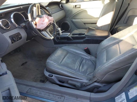 2005 Ford Mustang Deluxe with VIN 1ZVFT80N955151180, listed as a Copart auction lot 86249804 with 182,627 mi miles and Salvage Title. Bid and sale history available at carsss.com. Image 7.