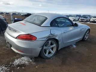 2013 BMW Z4 sDrive28i with VIN WBALL5C57DJ104460, listed as a Copart auction lot 45978395 with 109,718 mi miles and Salvage Title. Bid and sale history available at carsss.com. Image 3.