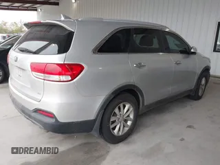 2018 Kia Sorento LX with VIN 5XYPG4A55JG360565, listed as a IAAI auction lot 41031059 with 138,963 mi miles and . Bid and sale history available at DreamBid. Image 4.
