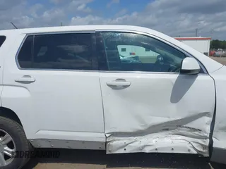 2015 GMC Terrain SLE z VIN 2GKALMEK9F6144602, wystawiony jako IAAI lot #41964647 z przebiegiem 157 789 mil mil oraz . Historia ofert i sprzedaży dostępna na DreamBid. Obrazek 12.