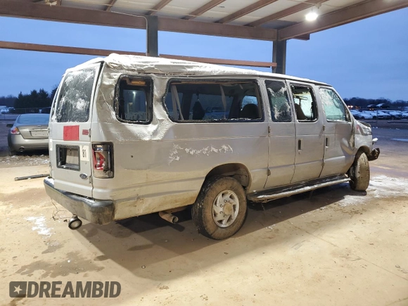 2004 Ford Econoline Passenger XL with VIN 1FBSS31L04HA31211, listed as a Copart auction lot 45018845 with 388,248 mi miles and Salvage Title. Bid and sale history available at carsss.com. Image 3.