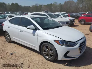 2018 Hyundai Elantra SEL with VIN 5NPD84LF0JH365185, listed as a IAAI auction lot 41914141 with 77,119 mi miles. Bid and sale history available at carsss.com. Image 1.