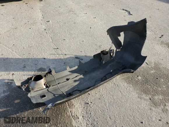 2010 Lexus LS 460 z VIN JTHCL5EF5A5008760, wystawiony jako Copart lot #86811184 z przebiegiem 141 508 mil mil oraz Szkoda całkowita • Salvage title. Historia ofert i sprzedaży dostępna na DreamBid. Obrazek 12.