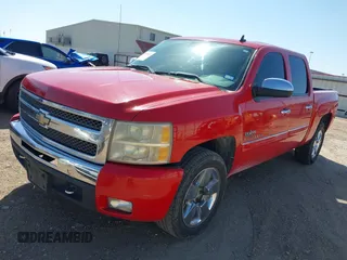 2011 Chevrolet Silverado 1500 LT with VIN 3GCPCSE02BG351470, listed as a IAAI auction lot 41899663 with 293,511 mi miles and . Bid and sale history available at DreamBid. Image 18.