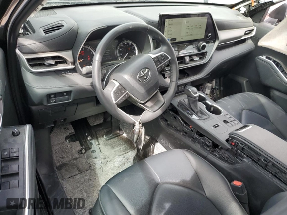 2024 Toyota Highlander LE with VIN 5TDKDRAH7RS537853, listed as a Copart auction lot 50980515 with 18,440 mi miles and Salvage title. Bid and sale history available at DreamBid. Image 8.