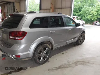 2015 Dodge Journey Crossroad with VIN 3C4PDCGG5FT715438, listed as a IAAI auction lot 42358848 with 170,334 mi miles and . Bid and sale history available at DreamBid. Image 4.